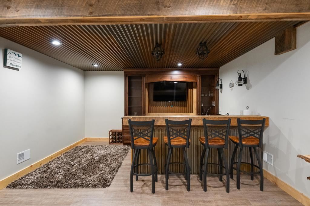 Boyne City, Michigan 49712, United States, 4 Bedrooms Bedrooms, ,4 BathroomsBathrooms,Residential,Active,209889