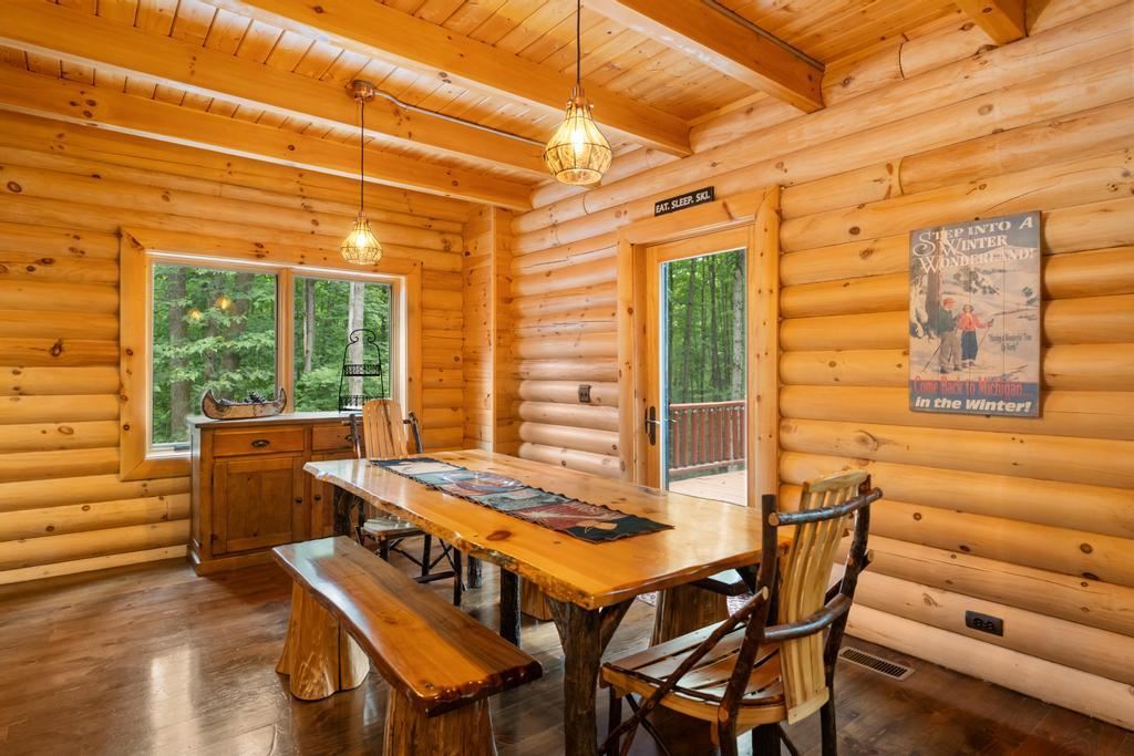 Boyne City, Michigan 49712, United States, 4 Bedrooms Bedrooms, ,4 BathroomsBathrooms,Residential,Active,209889