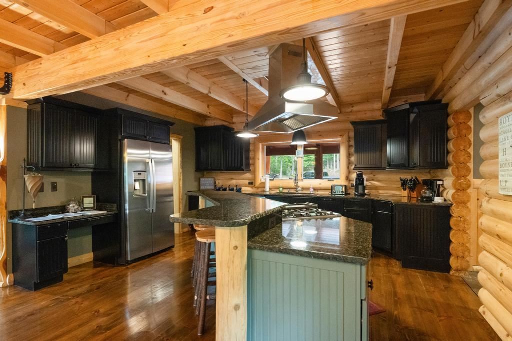 Boyne City, Michigan 49712, United States, 4 Bedrooms Bedrooms, ,4 BathroomsBathrooms,Residential,Active,209889