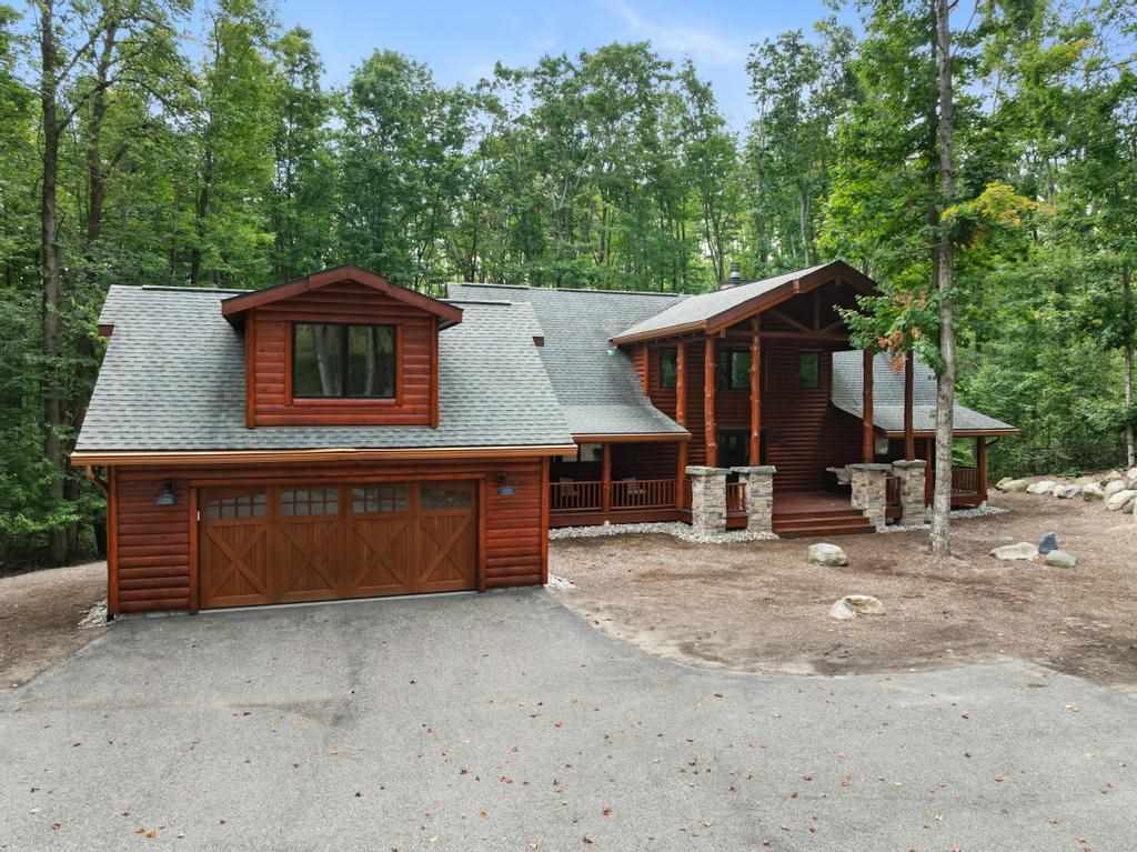 Boyne City, Michigan 49712, United States, 4 Bedrooms Bedrooms, ,4 BathroomsBathrooms,Residential,Active,209889