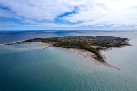 Photo for Middle Island