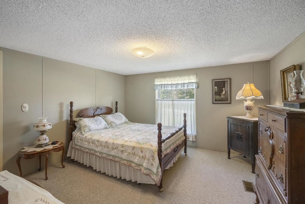 Charlevoix, Michigan 49720, United States, 3 Bedrooms Bedrooms, ,2 BathroomsBathrooms,Residential,Active,169804