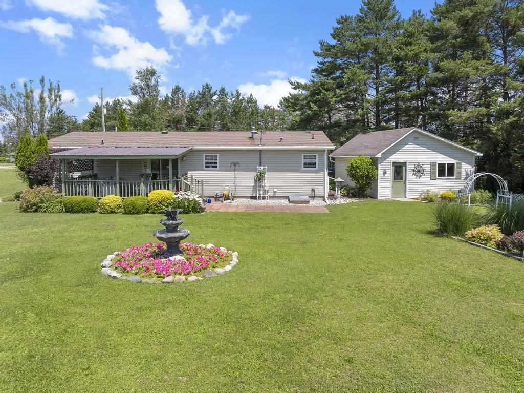 Charlevoix, Michigan 49720, United States, 3 Bedrooms Bedrooms, ,2 BathroomsBathrooms,Residential,Active,169804