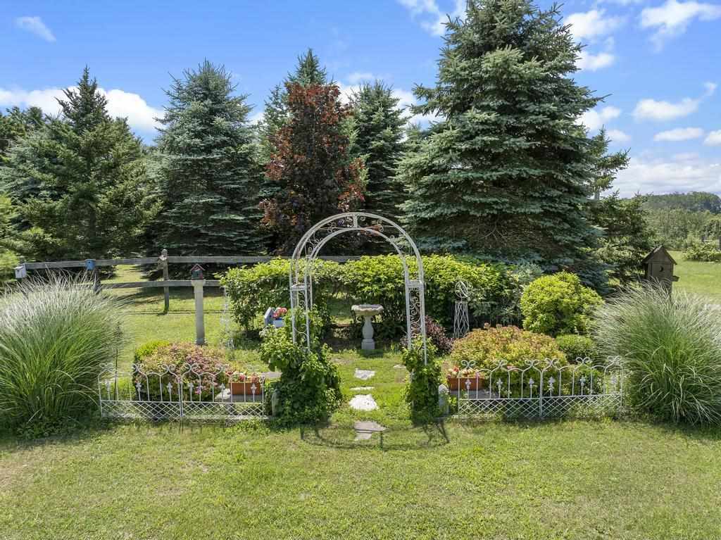 Charlevoix, Michigan 49720, United States, 3 Bedrooms Bedrooms, ,2 BathroomsBathrooms,Residential,Active,169804