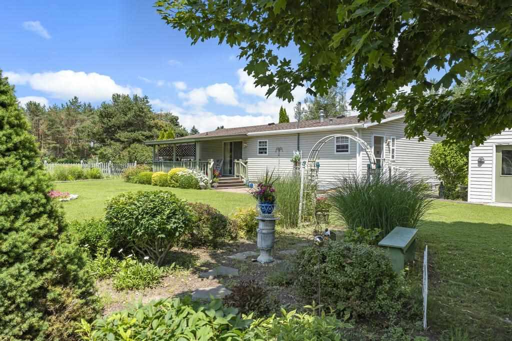 Charlevoix, Michigan 49720, United States, 3 Bedrooms Bedrooms, ,2 BathroomsBathrooms,Residential,Active,169804