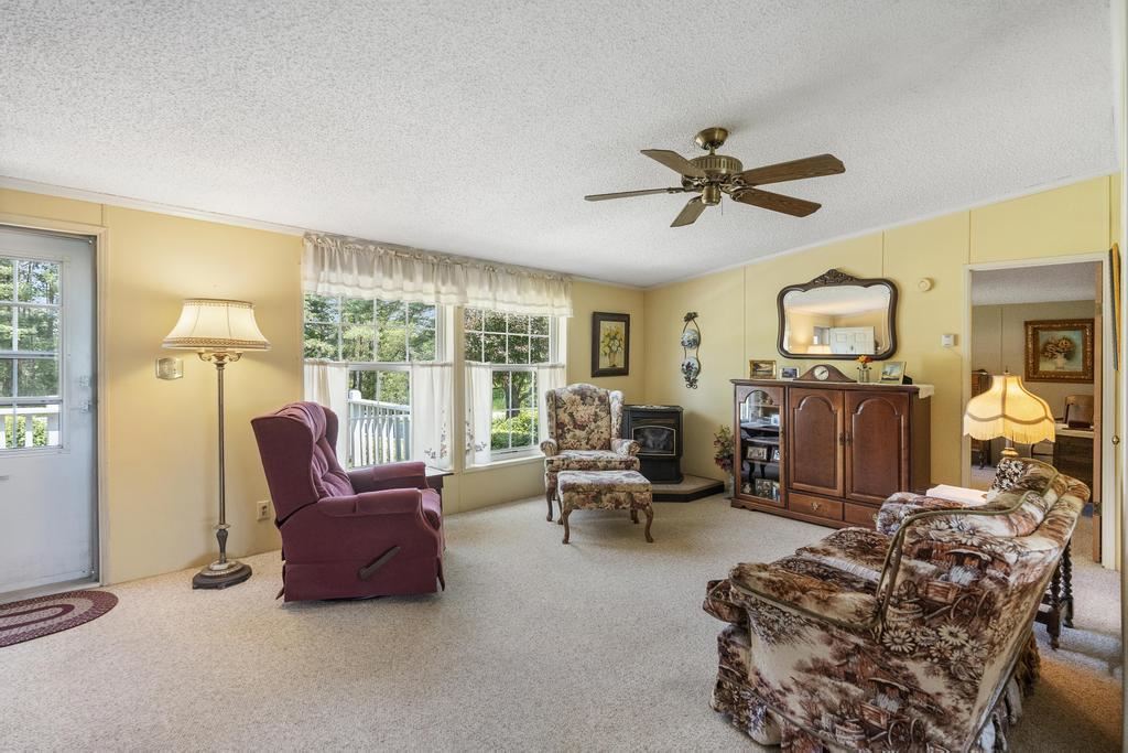 Charlevoix, Michigan 49720, United States, 3 Bedrooms Bedrooms, ,2 BathroomsBathrooms,Residential,Active,169804