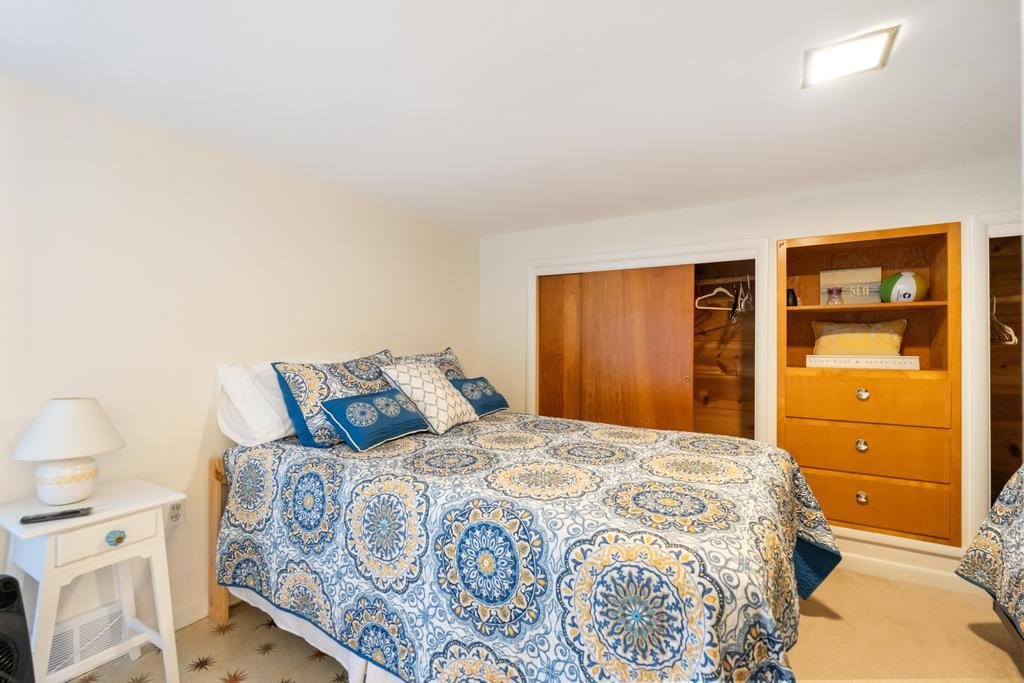 Charlevoix, Michigan 49720, United States, 3 Bedrooms Bedrooms, ,1 BathroomBathrooms,Residential,Active,224862