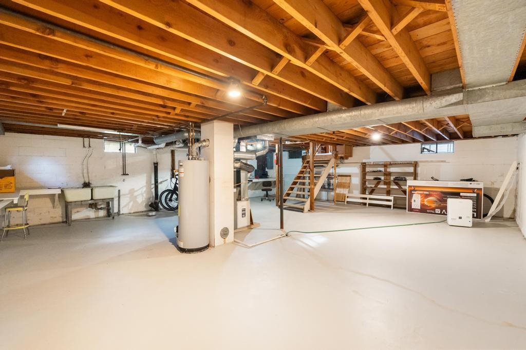 Charlevoix, Michigan 49720, United States, 3 Bedrooms Bedrooms, ,1 BathroomBathrooms,Residential,Active,224862