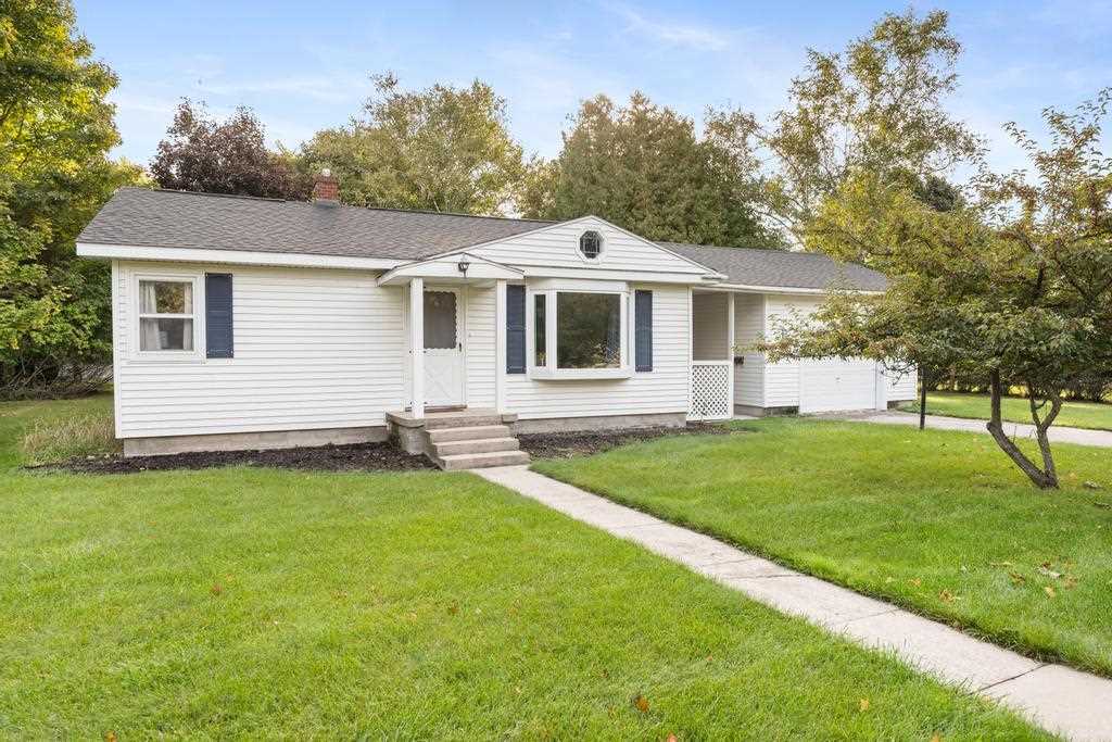 Charlevoix, Michigan 49720, United States, 3 Bedrooms Bedrooms, ,1 BathroomBathrooms,Residential,Active,224862