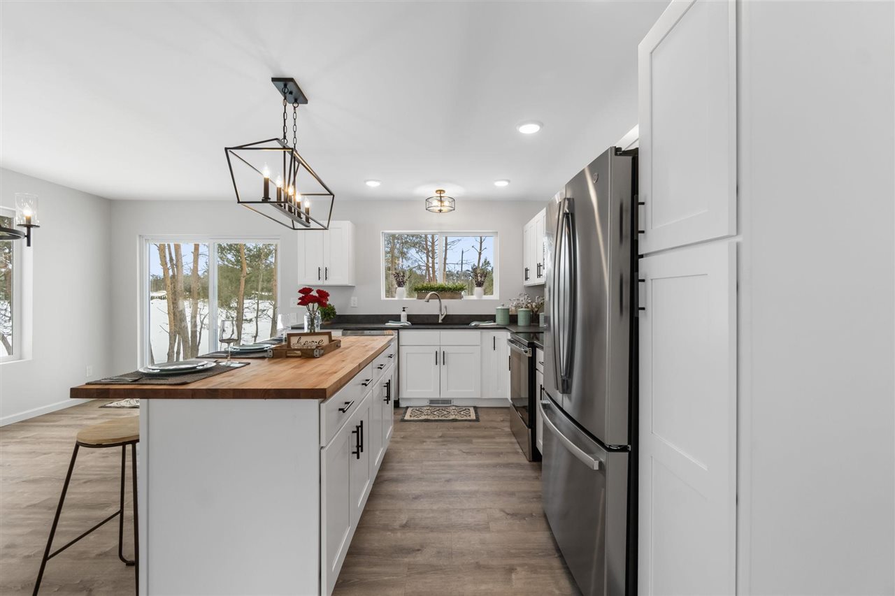 Gaylord, Michigan 49735, United States, 3 Bedrooms Bedrooms, ,2 BathroomsBathrooms,Residential,Active,254776