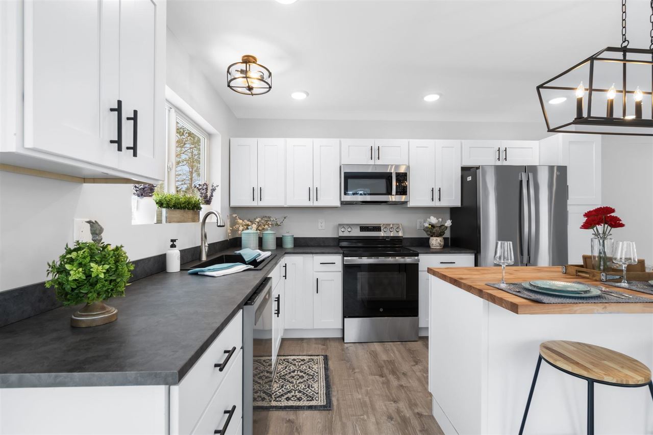 Gaylord, Michigan 49735, United States, 3 Bedrooms Bedrooms, ,2 BathroomsBathrooms,Residential,Active,254776