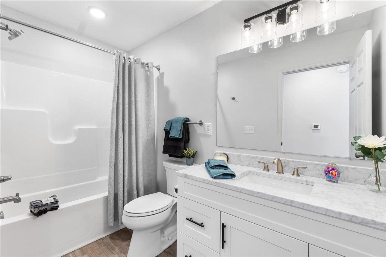 Gaylord, Michigan 49735, United States, 3 Bedrooms Bedrooms, ,2 BathroomsBathrooms,Residential,Active,254776