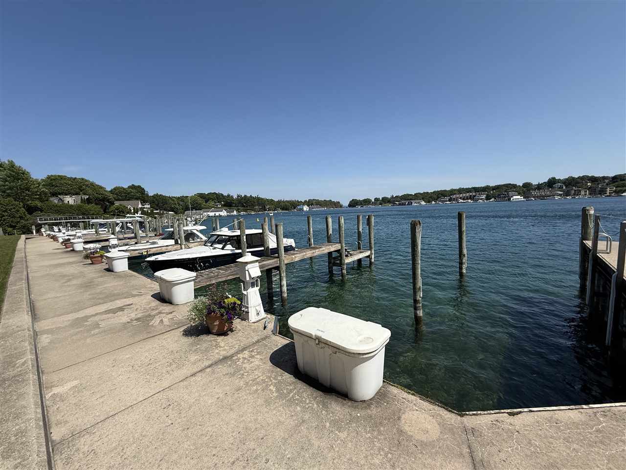 Charlevoix, Michigan 49720, United States, 1 Bedroom Bedrooms, ,1 BathroomBathrooms,Residential,Active,162169