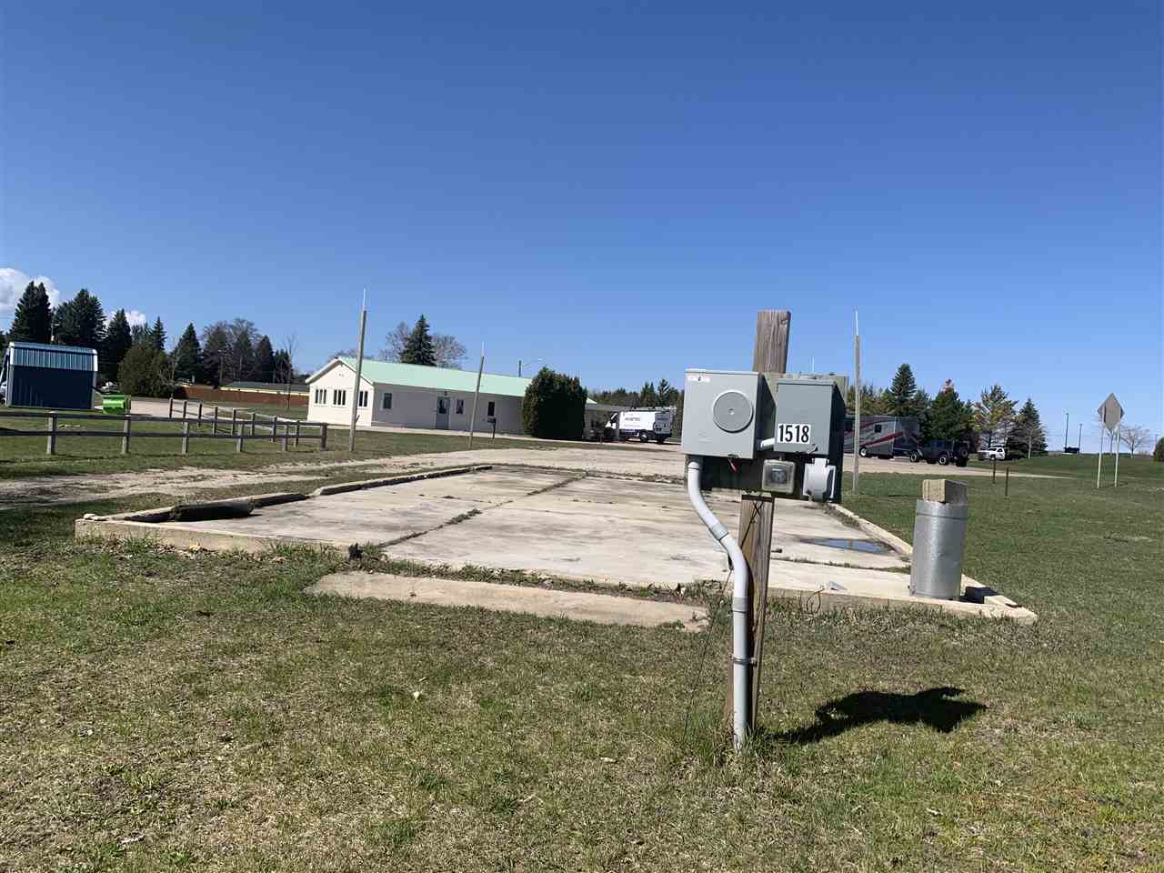 Charlevoix, Michigan 49720, United States, 3 Bedrooms Bedrooms, ,1 BathroomBathrooms,Commercial,Active,59882