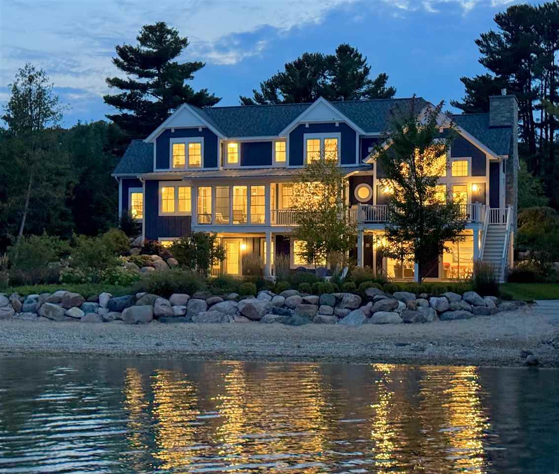 East Jordan, Michigan 49727, United States, 7 Bedrooms Bedrooms, ,8 BathroomsBathrooms,Residential,Active,213487