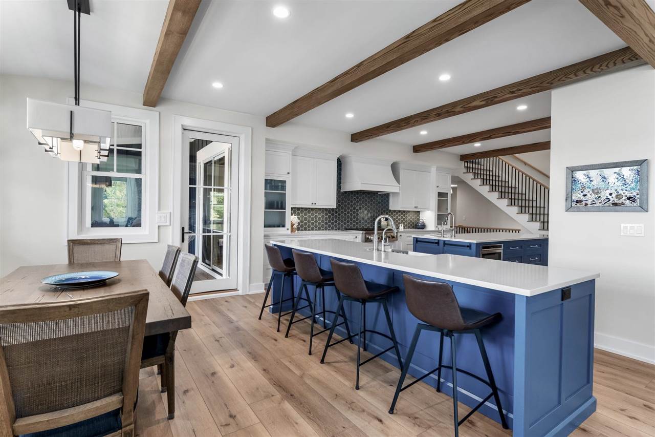 East Jordan, Michigan 49727, United States, 7 Bedrooms Bedrooms, ,8 BathroomsBathrooms,Residential,Active,213487