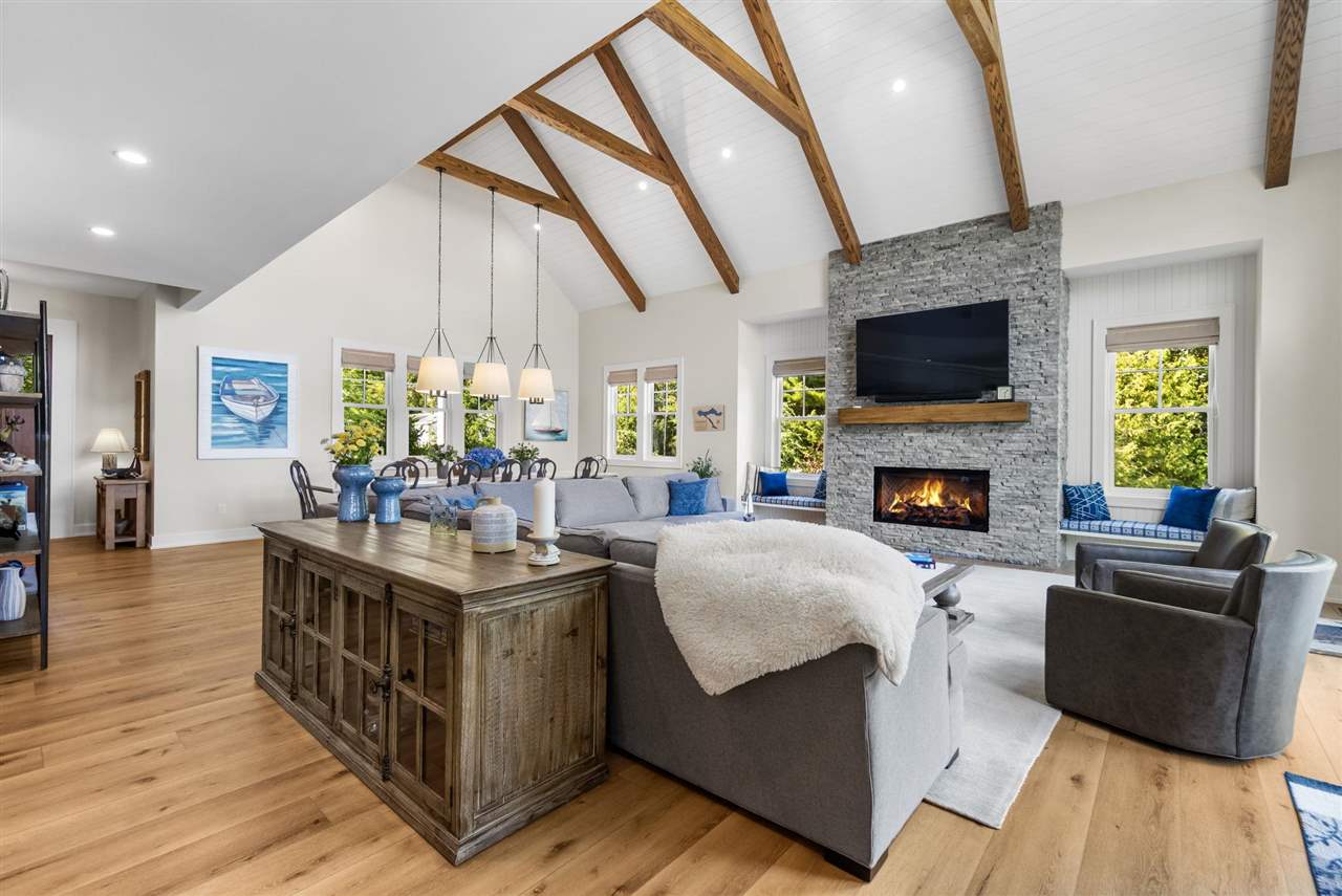 East Jordan, Michigan 49727, United States, 7 Bedrooms Bedrooms, ,8 BathroomsBathrooms,Residential,Active,213487