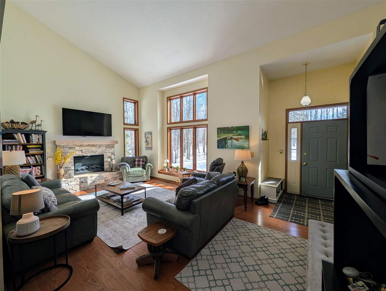 6019 & 6037 Forest Ridge Lane