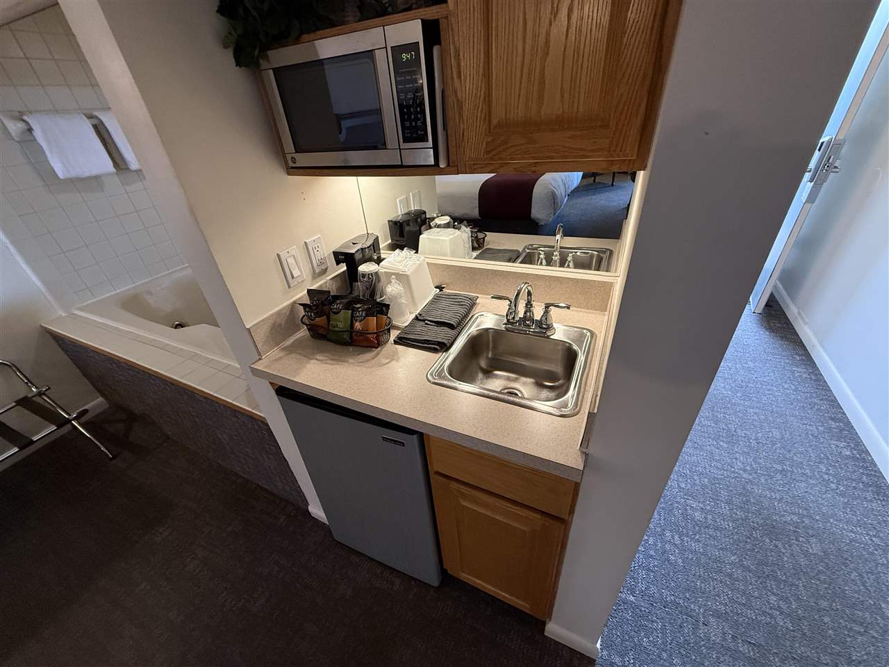 Charlevoix, Michigan 49720, United States, 1 Bedroom Bedrooms, ,1 BathroomBathrooms,Residential,Active,236962