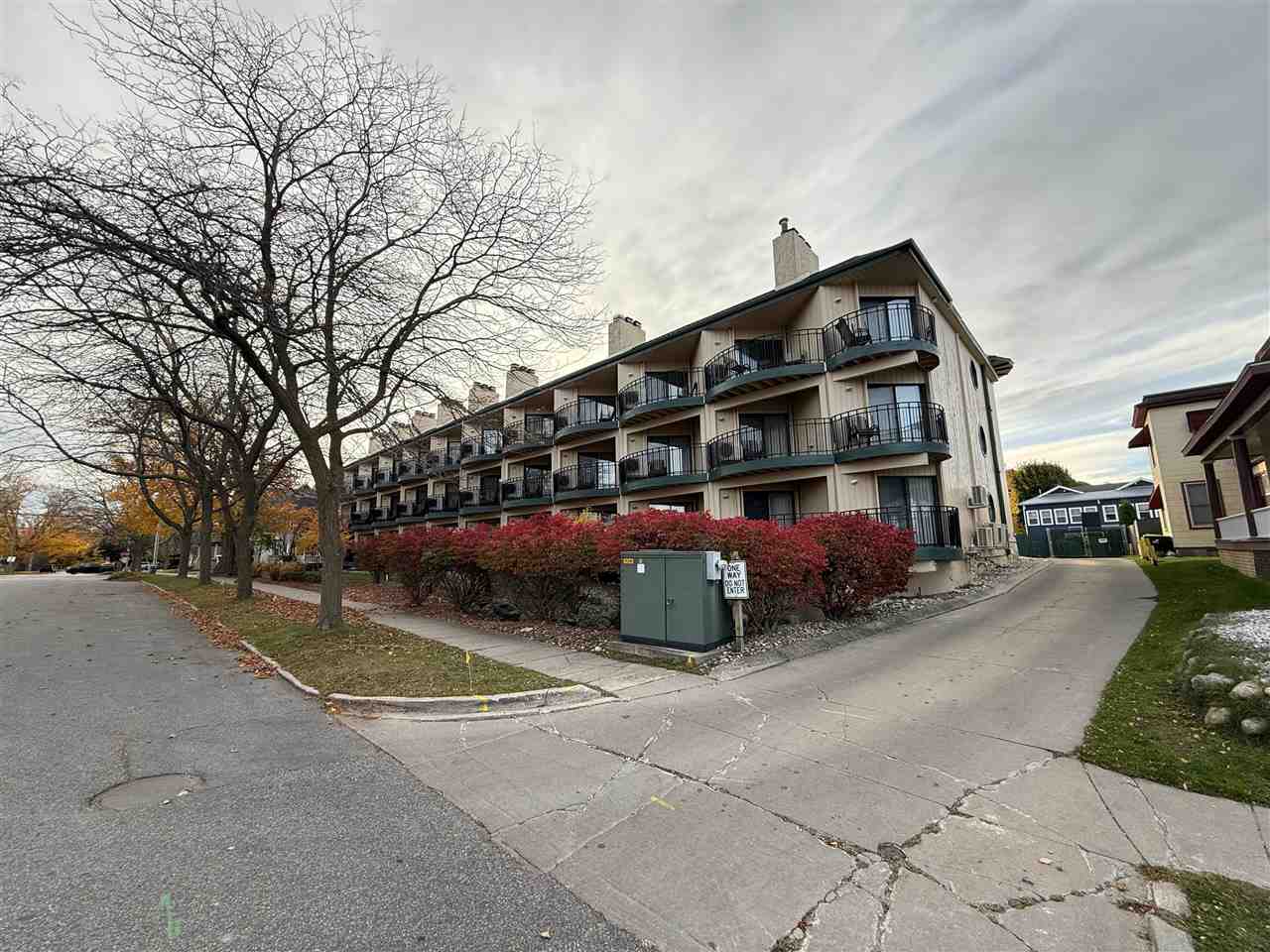 Charlevoix, Michigan 49720, United States, 1 Bedroom Bedrooms, ,1 BathroomBathrooms,Residential,Active,236962