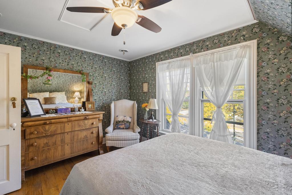 Charlevoix, Michigan 49720, United States, 8 Bedrooms Bedrooms, ,7 BathroomsBathrooms,Residential,Active,190234