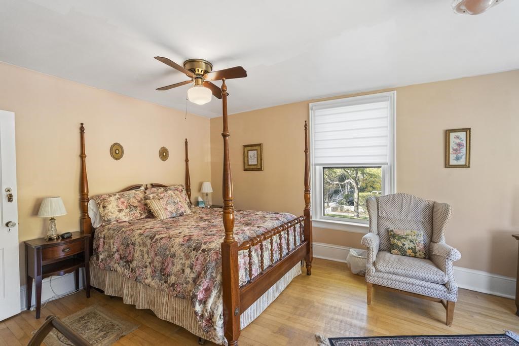 Charlevoix, Michigan 49720, United States, 8 Bedrooms Bedrooms, ,7 BathroomsBathrooms,Residential,Active,190234