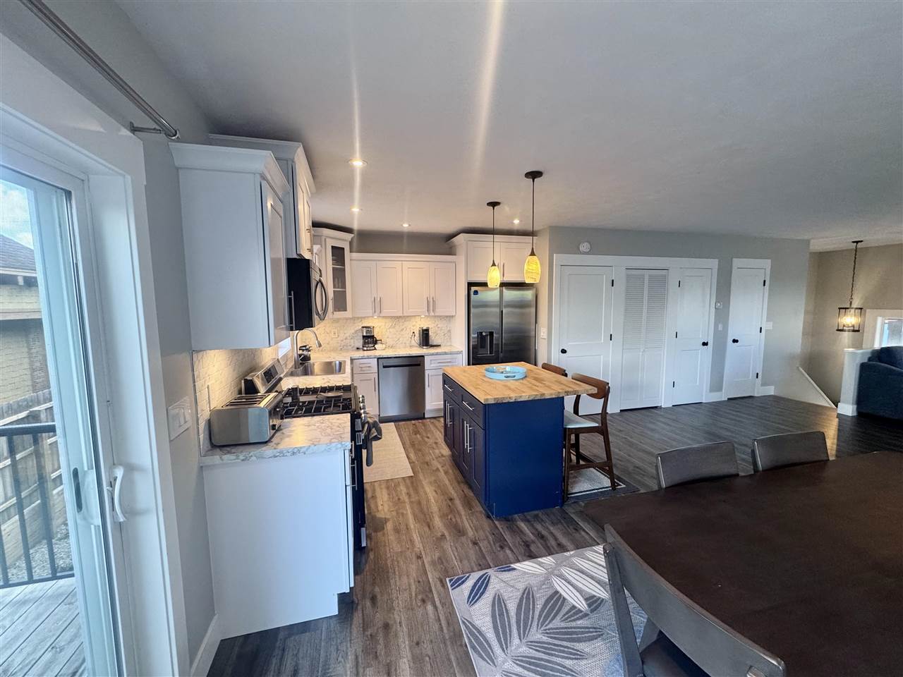 East Jordan, Michigan 49727, United States, 2 Bedrooms Bedrooms, ,3 BathroomsBathrooms,Residential,Active,225275