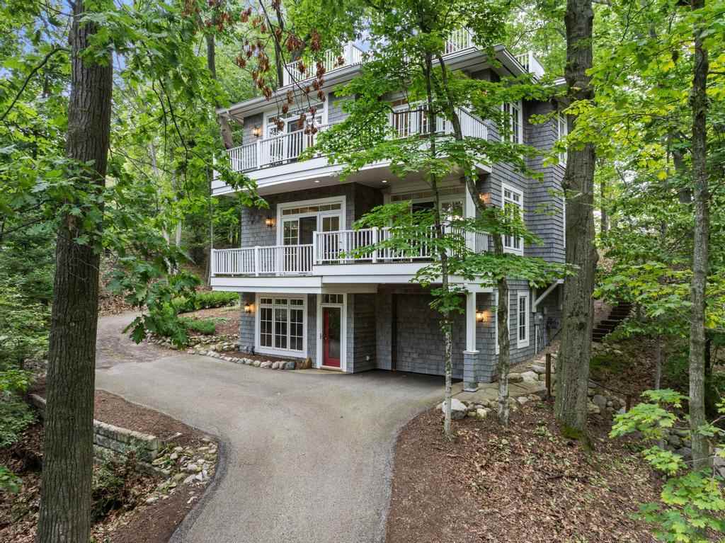 08521 Mount McSauba Road