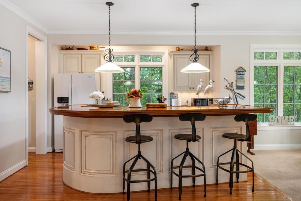 Charlevoix, Michigan 49720, United States, 4 Bedrooms Bedrooms, ,5 BathroomsBathrooms,Residential,Active,242613