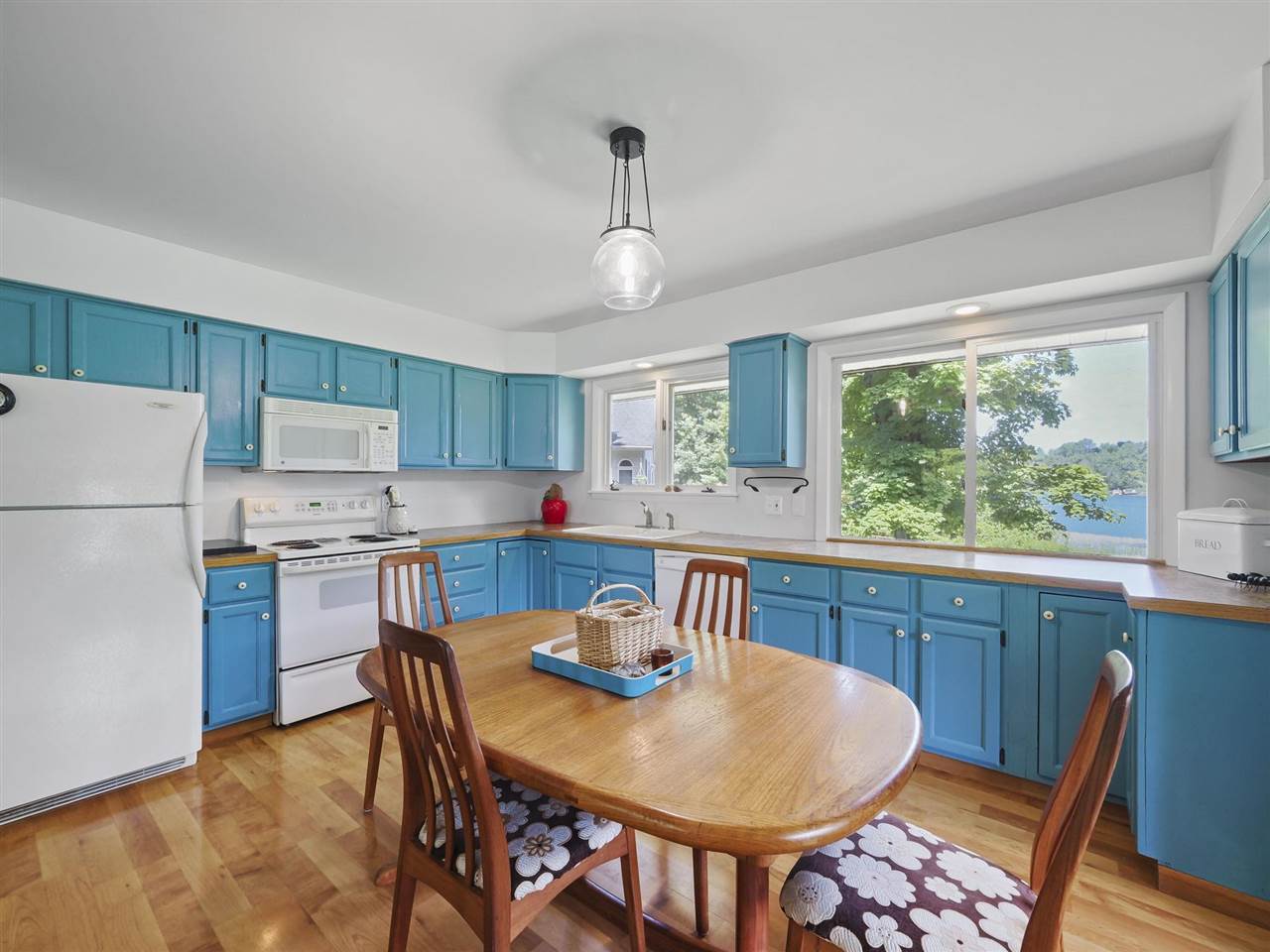 Central Lake, Michigan 49622, United States, 3 Bedrooms Bedrooms, ,2 BathroomsBathrooms,Residential,Active,169331