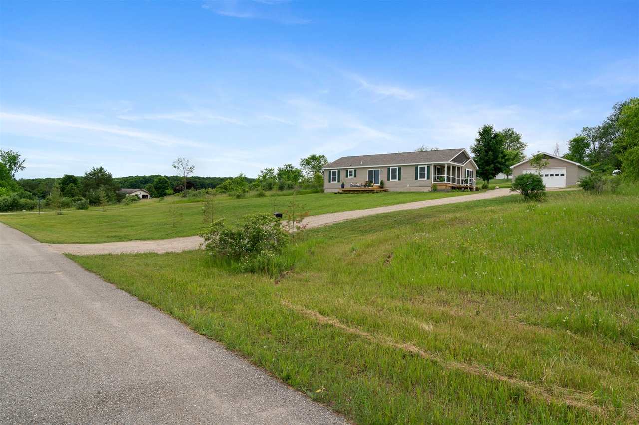 Ellsworth, Michigan 49729, United States, 3 Bedrooms Bedrooms, ,2 BathroomsBathrooms,Residential,Active,54423