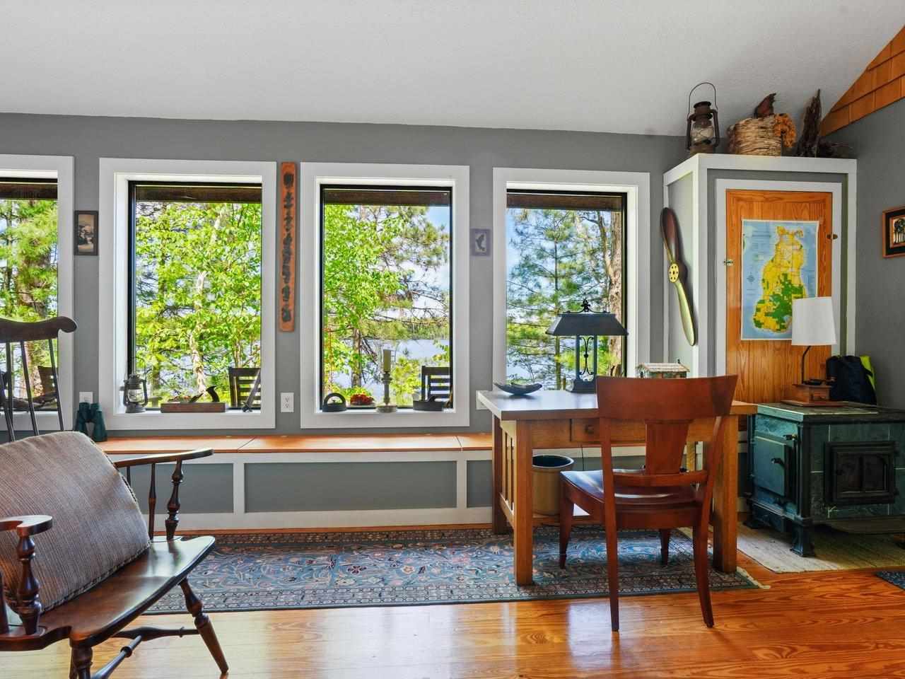 28525 Fox Pointe Trail