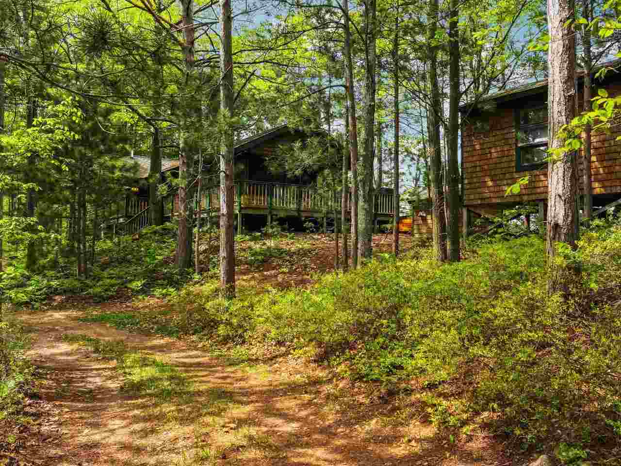 28525 Fox Pointe Trail