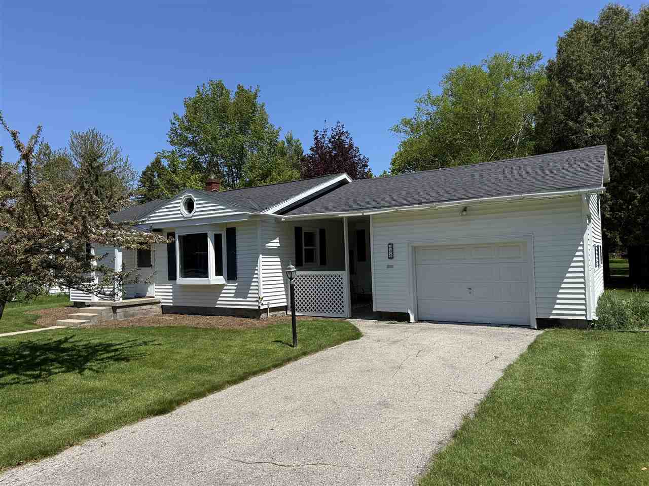 406 Burns Street