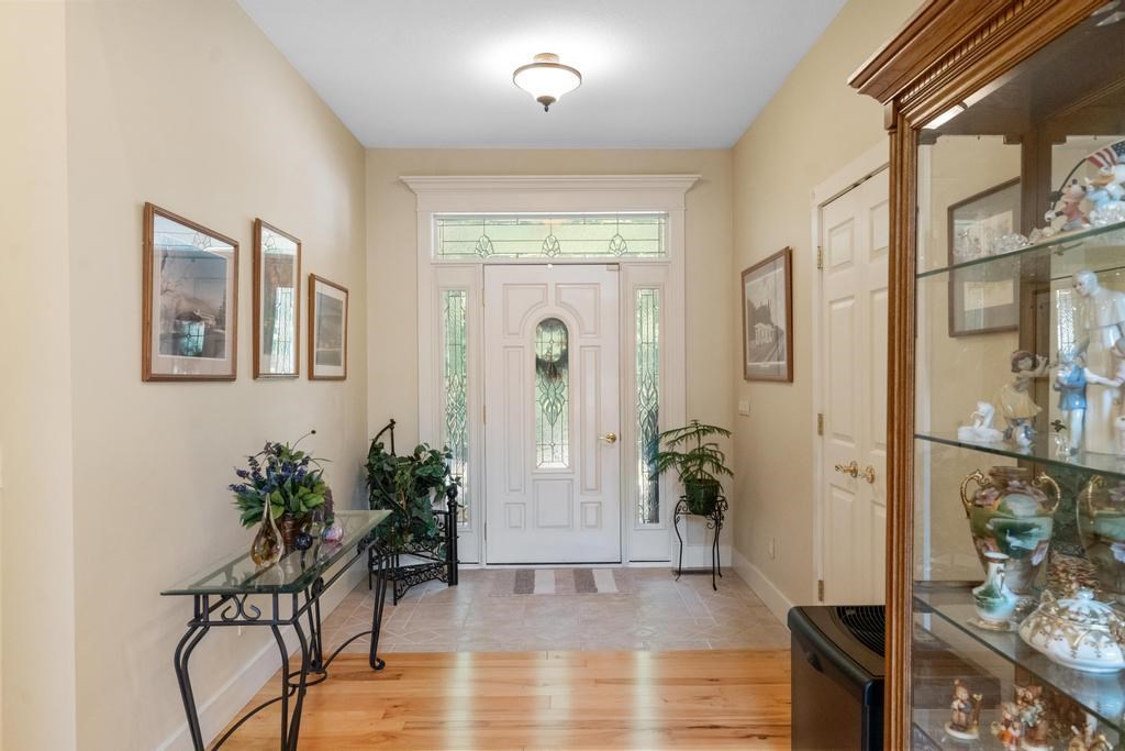 Charlevoix, Michigan 49720, United States, 4 Bedrooms Bedrooms, ,4 BathroomsBathrooms,Residential,Active,114565