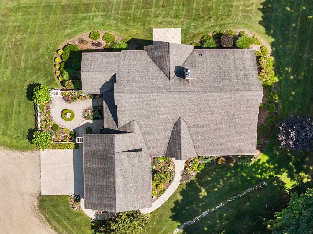 Charlevoix, Michigan 49720, United States, 4 Bedrooms Bedrooms, ,4 BathroomsBathrooms,Residential,Active,114565