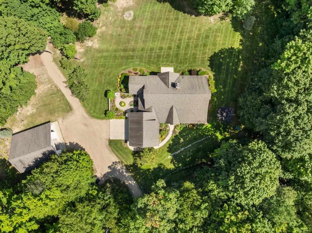 Charlevoix, Michigan 49720, United States, 4 Bedrooms Bedrooms, ,4 BathroomsBathrooms,Residential,Active,114565