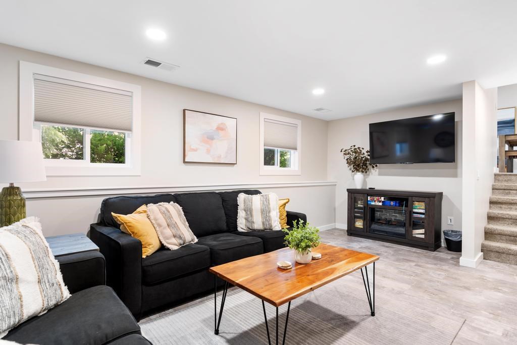 Boyne City, Michigan 49712, United States, 3 Bedrooms Bedrooms, ,2 BathroomsBathrooms,Residential,Active,182047