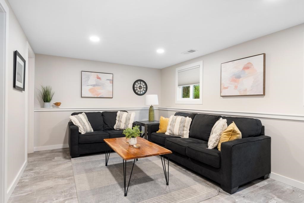 Boyne City, Michigan 49712, United States, 3 Bedrooms Bedrooms, ,2 BathroomsBathrooms,Residential,Active,182047