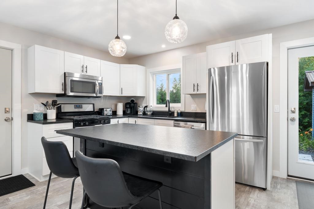 Boyne City, Michigan 49712, United States, 3 Bedrooms Bedrooms, ,2 BathroomsBathrooms,Residential,Active,182047