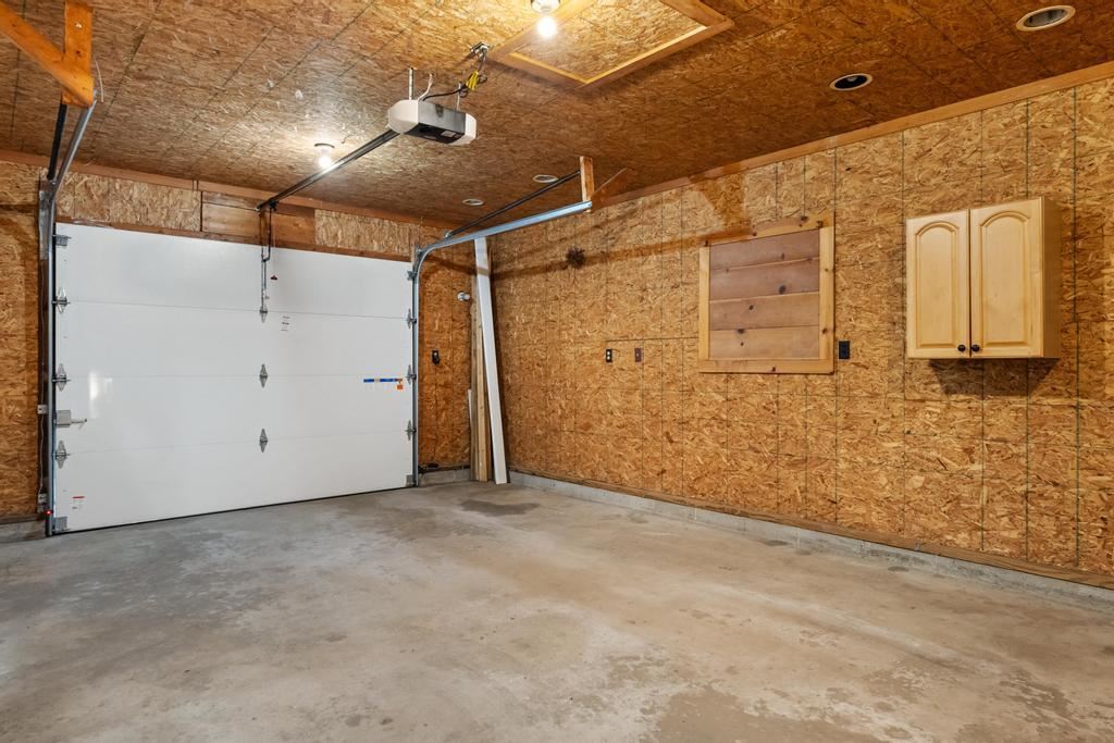 Boyne City, Michigan 49712, United States, 3 Bedrooms Bedrooms, ,2 BathroomsBathrooms,Residential,Active,182047