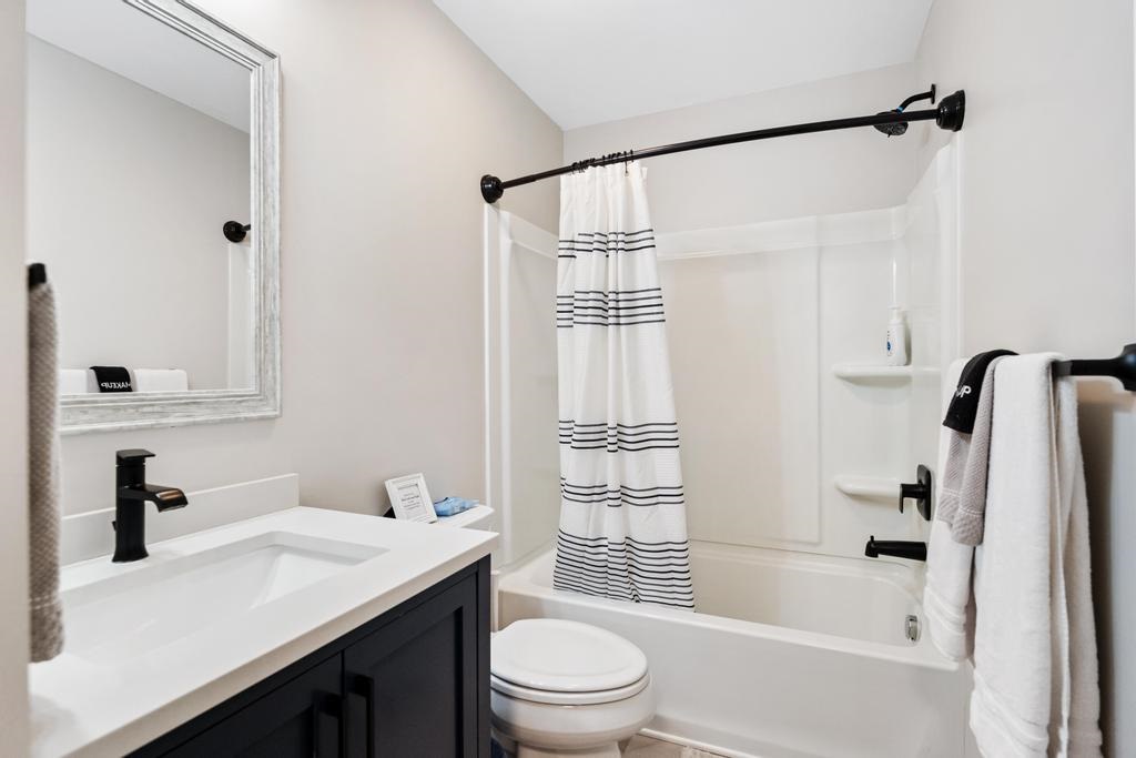 Boyne City, Michigan 49712, United States, 3 Bedrooms Bedrooms, ,2 BathroomsBathrooms,Residential,Active,182047