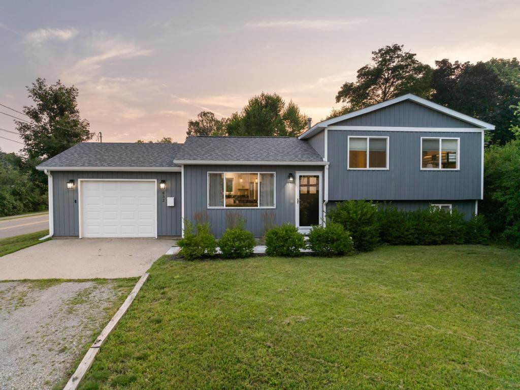 Boyne City, Michigan 49712, United States, 3 Bedrooms Bedrooms, ,2 BathroomsBathrooms,Residential,Active,182047