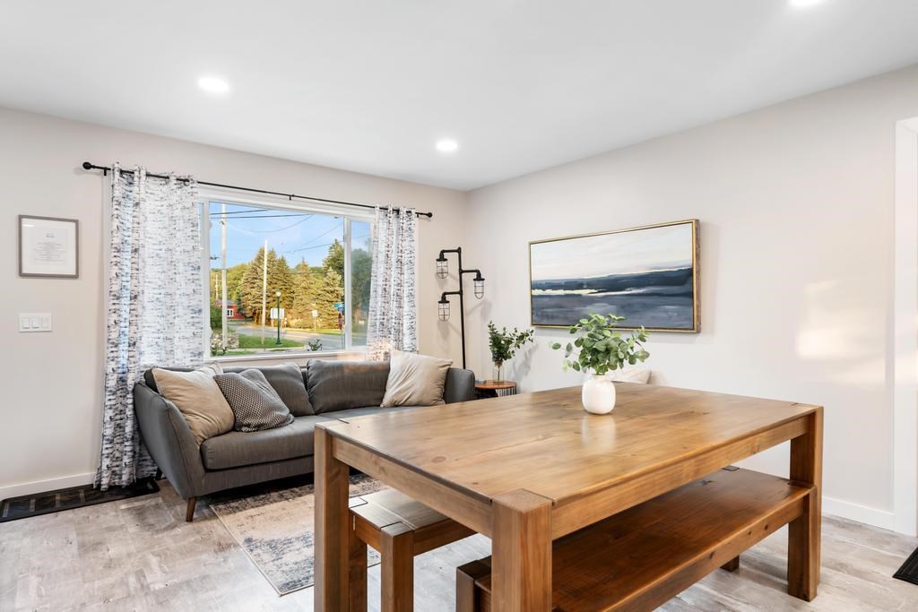 Boyne City, Michigan 49712, United States, 3 Bedrooms Bedrooms, ,2 BathroomsBathrooms,Residential,Active,182047