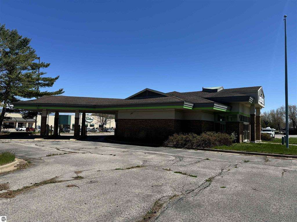 6536 N M-66 Highway