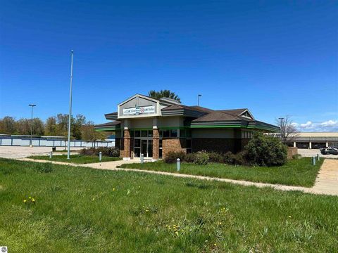 6536 N M-66 Highway Charlevoix MI 49720