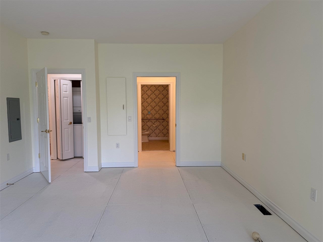 4143 Village Circle