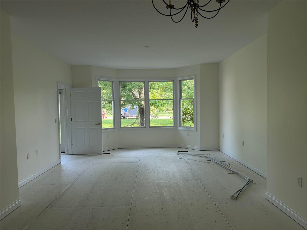 4143 Village Circle