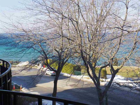 104 W Dixon Avenue Charlevoix MI 49720