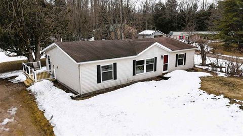 9410 Pickerel Lake Road Petoskey MI 49770